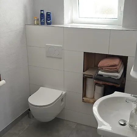 Apartment Wohnung In Helsa Helsa